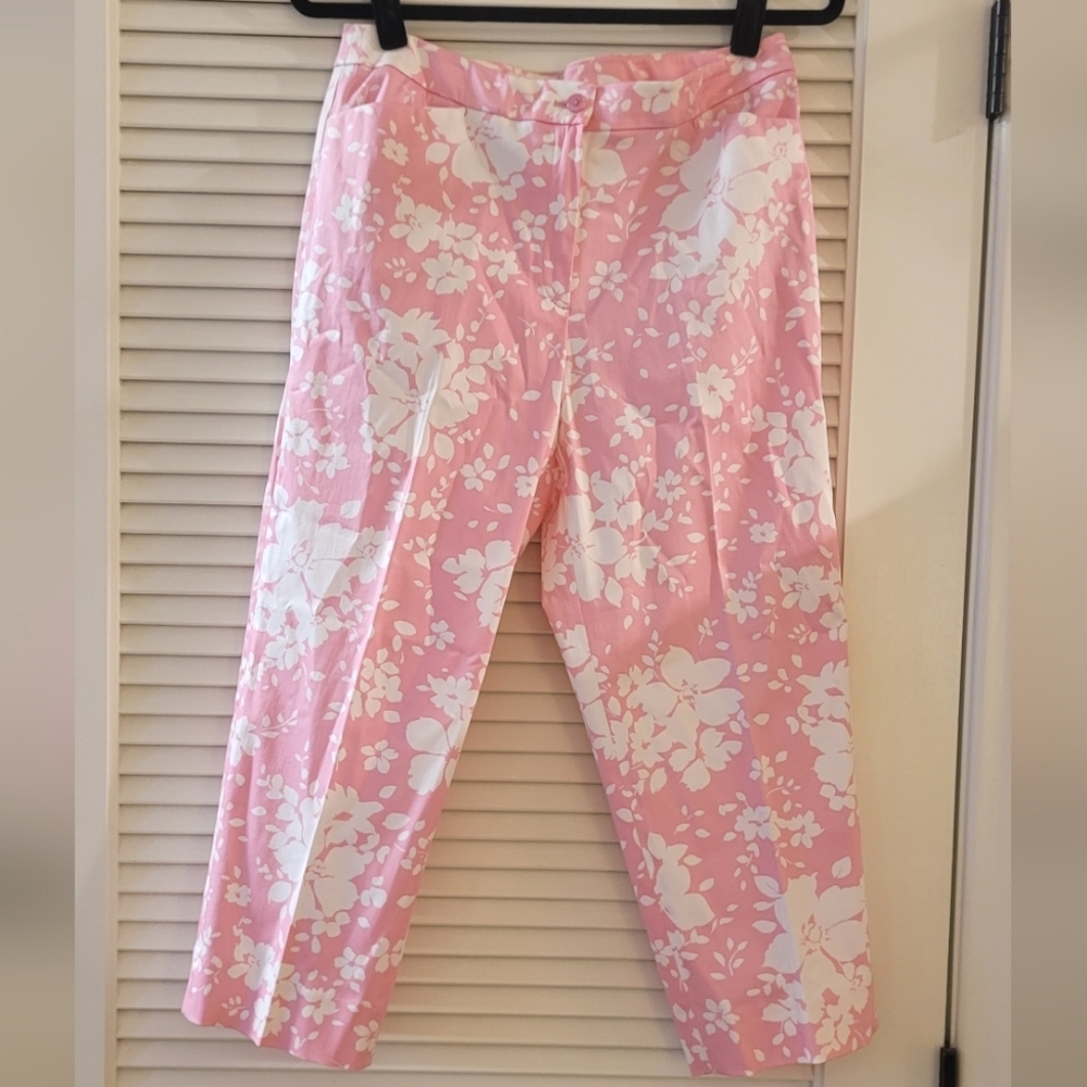 Jones New York - (NWT) Pink & White Floral Cropped Pants With Pockets